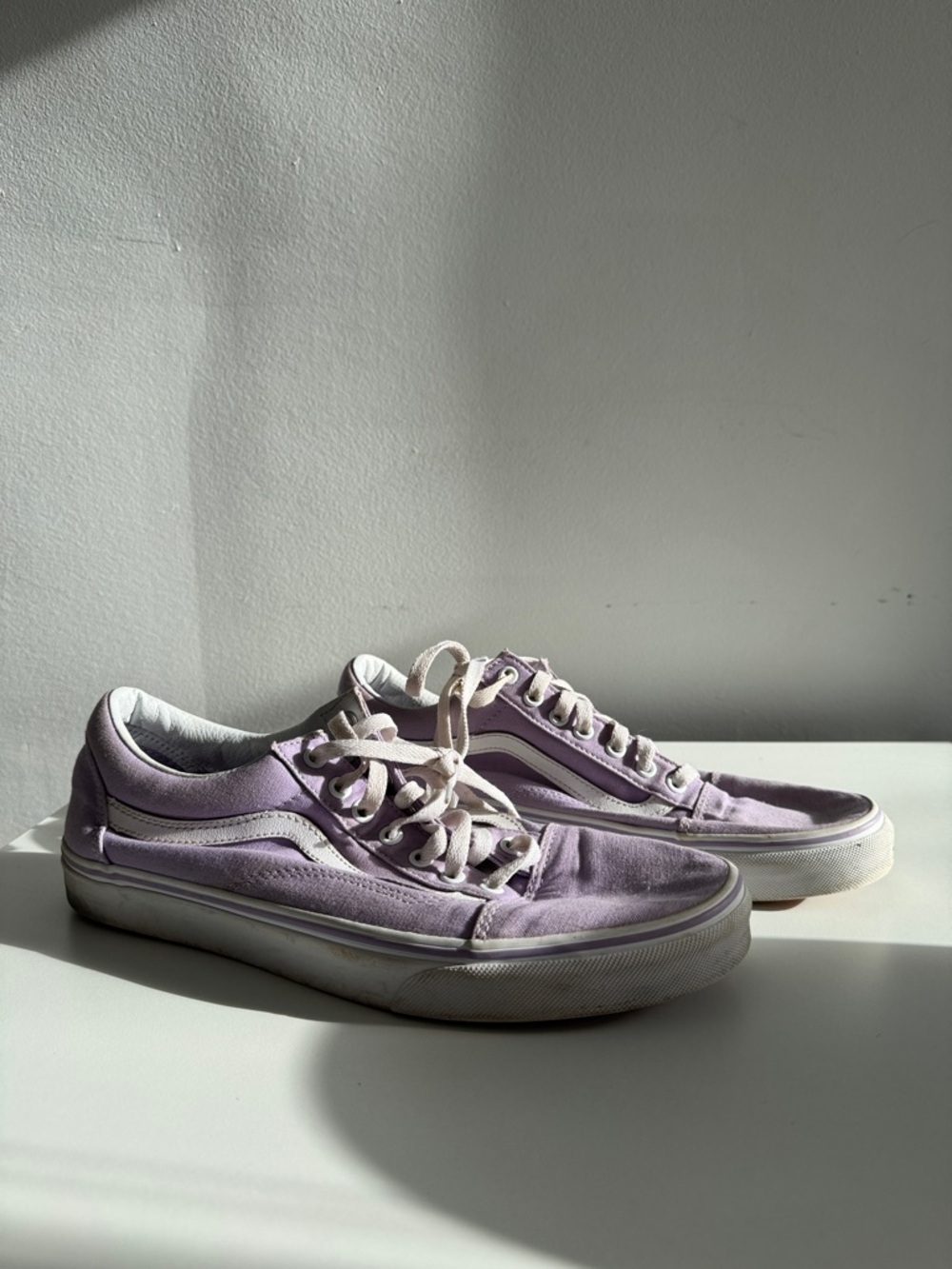Vans Lilac Purple Canvas Low-Top Sneakers White Accents Men's Sz 11
